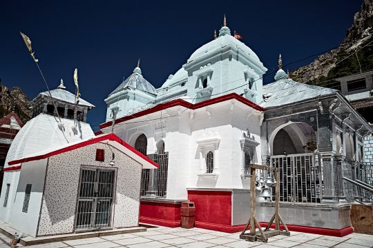 Gangotri-Yatra-ashu-tour-travel-agency